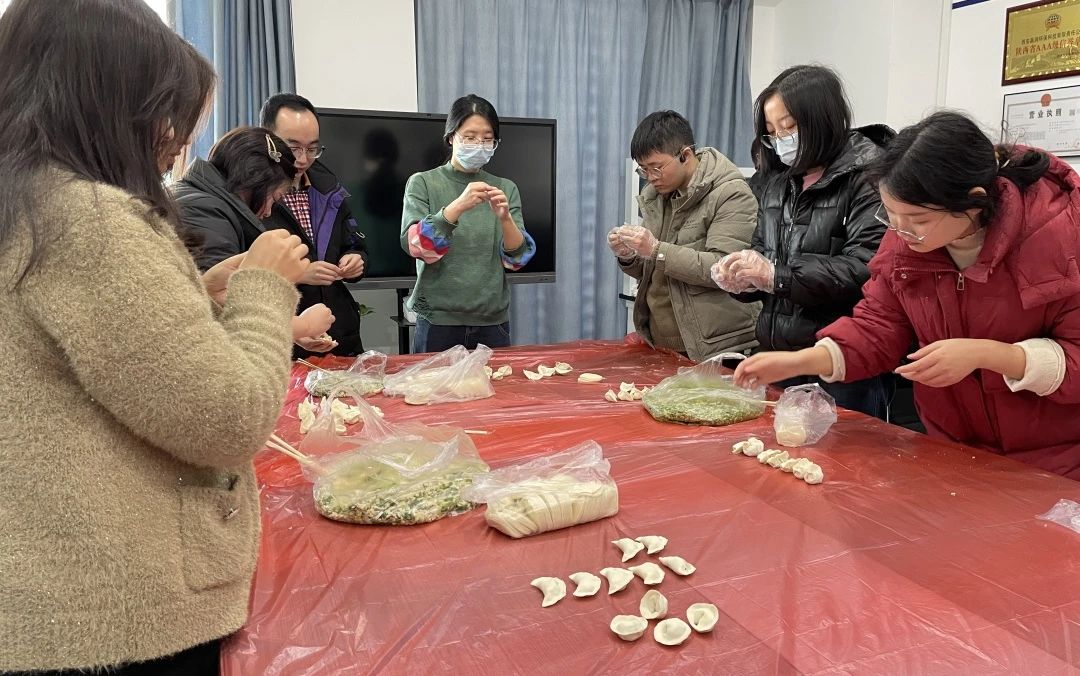 贏潤(rùn)集團(tuán) | 迎冬至，包餃子，共繪溫馨畫(huà)卷！